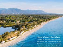 Domaine Naturiste de Riva Bella，位于林古泽塔的酒店