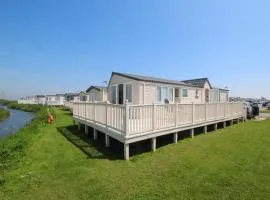MP261 Parkdean Camber Sands