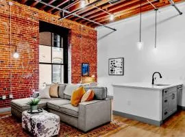 Chic Loft - Perfect for Remote Work & City Exploring
