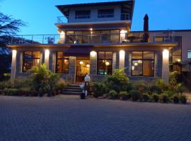 Matteos Italian Restaurant,Bar & Accommodation，位于奈瓦沙的酒店