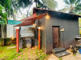 Boho Beach House，位于Malpe的酒店