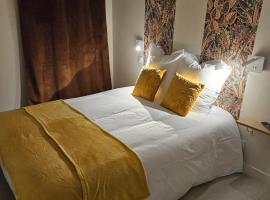 Auberge du Prieur&eacute;，位于Saint-Angel的宠物友好酒店