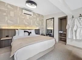 The Weekender by Otium