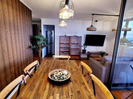 Comodidad total en el centro: Deptos 1, 2 y 3 hab. + WiFi y Parking incluidos，位于安托法加斯塔的自助式住宿