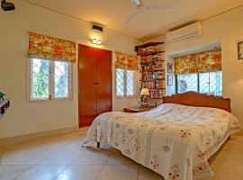 Yellowbrick - Calcutta's Freshest BnB，位于加尔各答的酒店