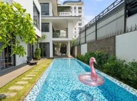 Palm Garden Luxury Villa Near My Khe Beach