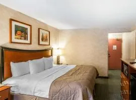 Quality Inn and Conference Center Greeley Downtown