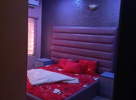 Vintage Apartments，位于Suberu Oje的酒店