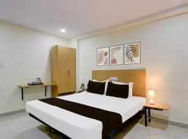 Super Townhouse Kukatpally Formerly SV Royal，位于库卡特帕尔莱的酒店