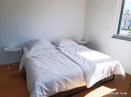 Neues 3ZimerHaus Düsseldorf Airport &Messe，位于拉廷根的酒店