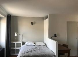 Chambres indépendantes Centre Ville Yssingeaux，位于Yssingeaux的酒店