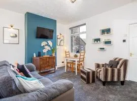 3 Bedrooms & 2 Showers - Home From Home