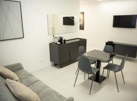 Emme Suite，位于奇斯泰尔纳迪拉蒂纳的酒店