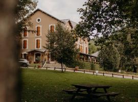 Logis - Hotel Restaurant du Parc，位于Cransac的酒店
