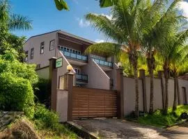 Private Villa with Pool by CliffHanger Villas
