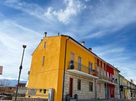 Lux Appartamento，位于Busso的酒店