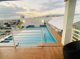Two Bedroom City Apartment with rooftop pool