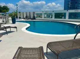 Condomínio próximo a ponte Hercílio Luz