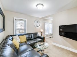 Near Hiking and Skiing Cozy Home in Cortland!