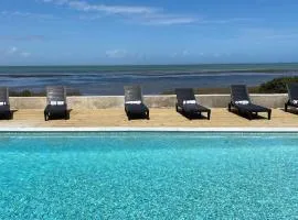 4000SF Waterfront Home, With Pool, Sleeps 20