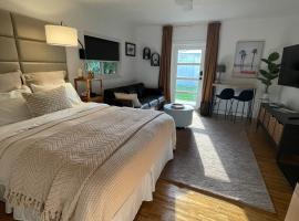 Cozy and Private Guest Suite，位于西棕榈滩的酒店