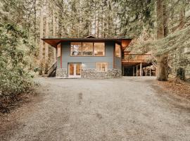 Snowline Cabin #29 - Hot Tub - Sauna - Bbq，位于格雷西尔的酒店