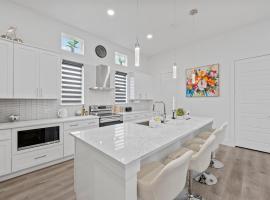Pet-Friendly l Brand New Space l Downtown