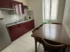 Appartement accueillant à Néris-les-Bains - 35 m², terrasse agréable