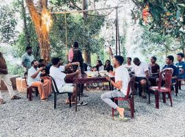 Chemparathy Dream Stay，位于Periya的旅馆