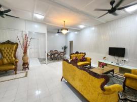 Homestay مسلم Tangkak Ledang，位于Tangkak的酒店