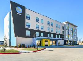 Tru By Hilton Rogers Bentonville，位于罗杰斯的酒店
