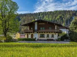 Soldanella 2 by Alpenidyll Apartments