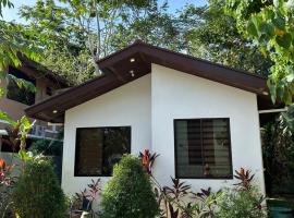 Casa Rafael，位于科隆的简易别墅