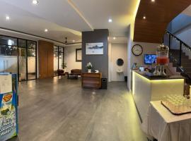 Rahayu Hotel Cirebon，位于井里汶的酒店