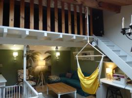 Le Cocon des Trois Marmottes，位于Saillans的酒店
