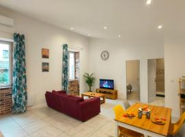 Joli appartement Urbain，位于卡瓦永的酒店