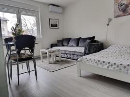 Smart Apartman，位于巴伊纳巴什塔的酒店