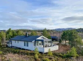 2 Bedroom Amazing Home In Agdenes