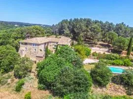 Gîtes in Mas Uzes zwembad en grote tuin