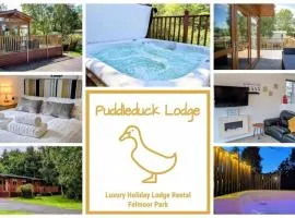 Felmoor Park Northumberland Lodge with Hot Tub - 4