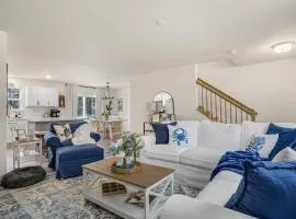 Coastal Living - Brand new home with Community Pool & Pet Friendly!