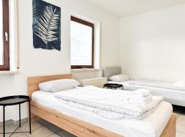 modern living studios Karlsbad，位于卡尔斯巴德的酒店