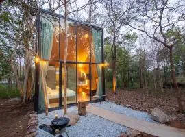 Issara Bar&House