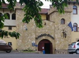 Szt László Lovagkirály，位于特勒克巴林特的酒店