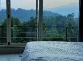 300 Hills Fort