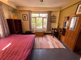 Sunny and quiet stay in Boudha，位于加德满都的公寓