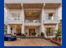 EKOSTAY - Azure Villa