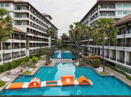 Welcome World Beachfront Resort，位于南芭堤雅的酒店