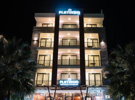 Hotel Platinum Lux，位于乌尔齐尼的酒店