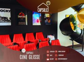 Capsule ciné glisse - cinéma - spa balnéo - garage，位于鲁贝的酒店